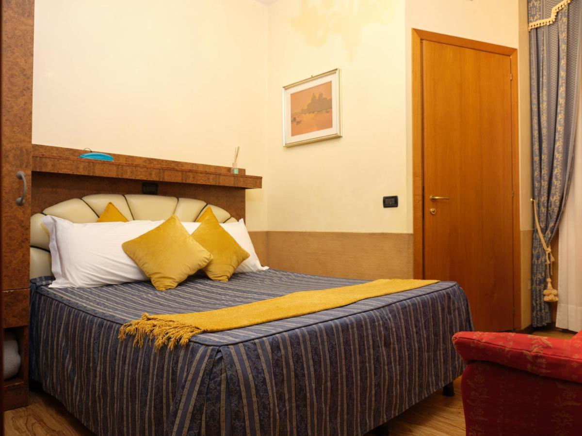 Atlantide Hotel Венеция Екстериор снимка