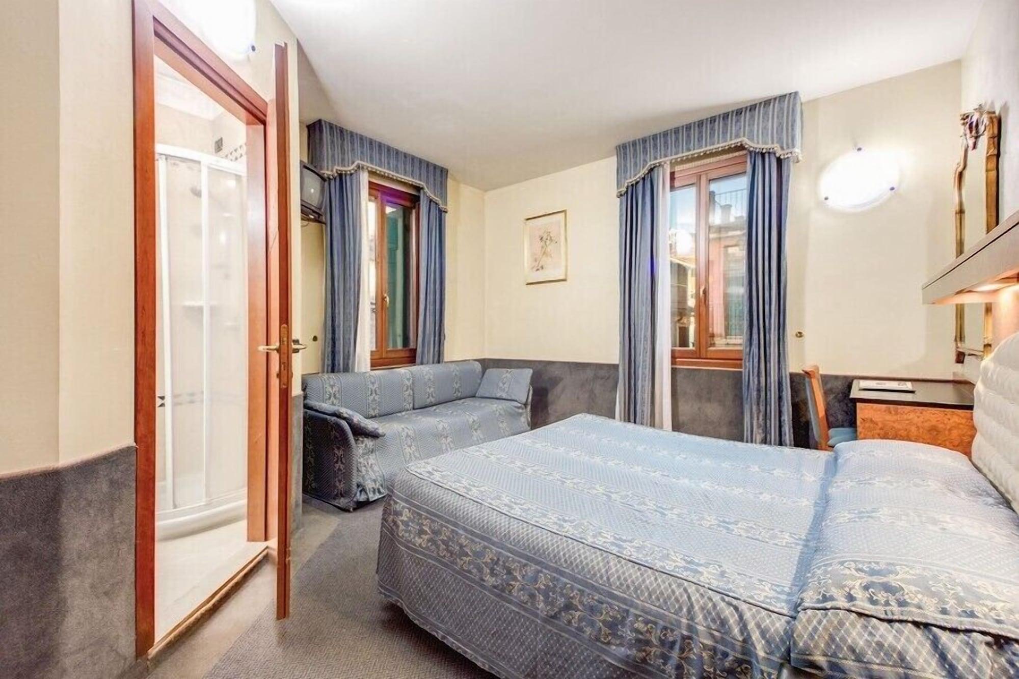 Atlantide Hotel Венеция Екстериор снимка